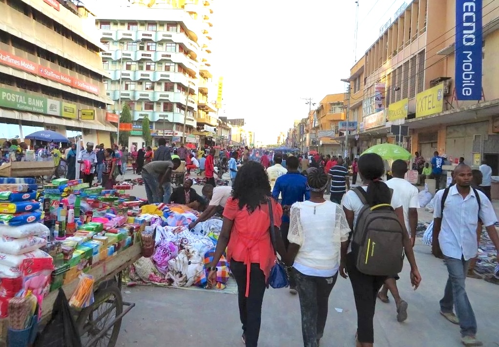 5 things to do dar es salaam kairakoo market 1024x768