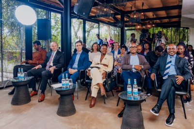 anthropic-alx-e-ruanda-lancam-assistente-de-educacao-em-ia-na-africa