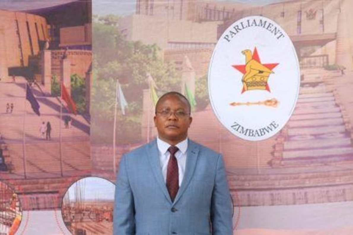 Zimbabu&eacute;: Polite Kambamura nomeado ministro das Minas ap&oacute;s a demiss&atilde;o de Winston Chitando