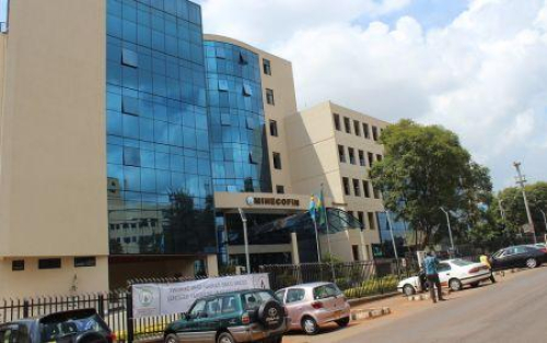 Ruanda: uma d&iacute;vida p&uacute;blica contida em 74,8% do PIB no final do exerc&iacute;cio 2024/2025