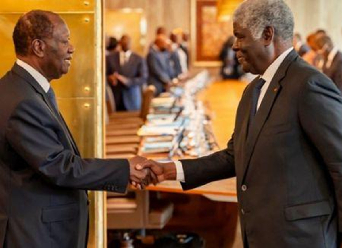 Na Costa do Marfim, &eacute; esperado um novo governo ap&oacute;s a demiss&atilde;o do anterior