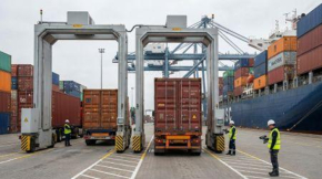 Camar&otilde;es: o scanning de mercadorias do grupo su&iacute;&ccedil;o SGS &eacute; perturbado no porto de Douala