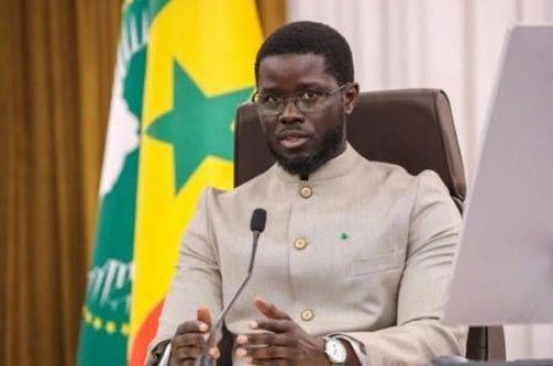 senegal-executivo-opta-pelo-referendo-e-propoe-alteracoes-a-revisao-constitucional