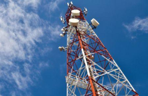 a Eastcastle solicita at&eacute; 59 milh&otilde;es de d&oacute;lares &agrave; SFI para expandir as suas torres de telecomunica&ccedil;&otilde;es