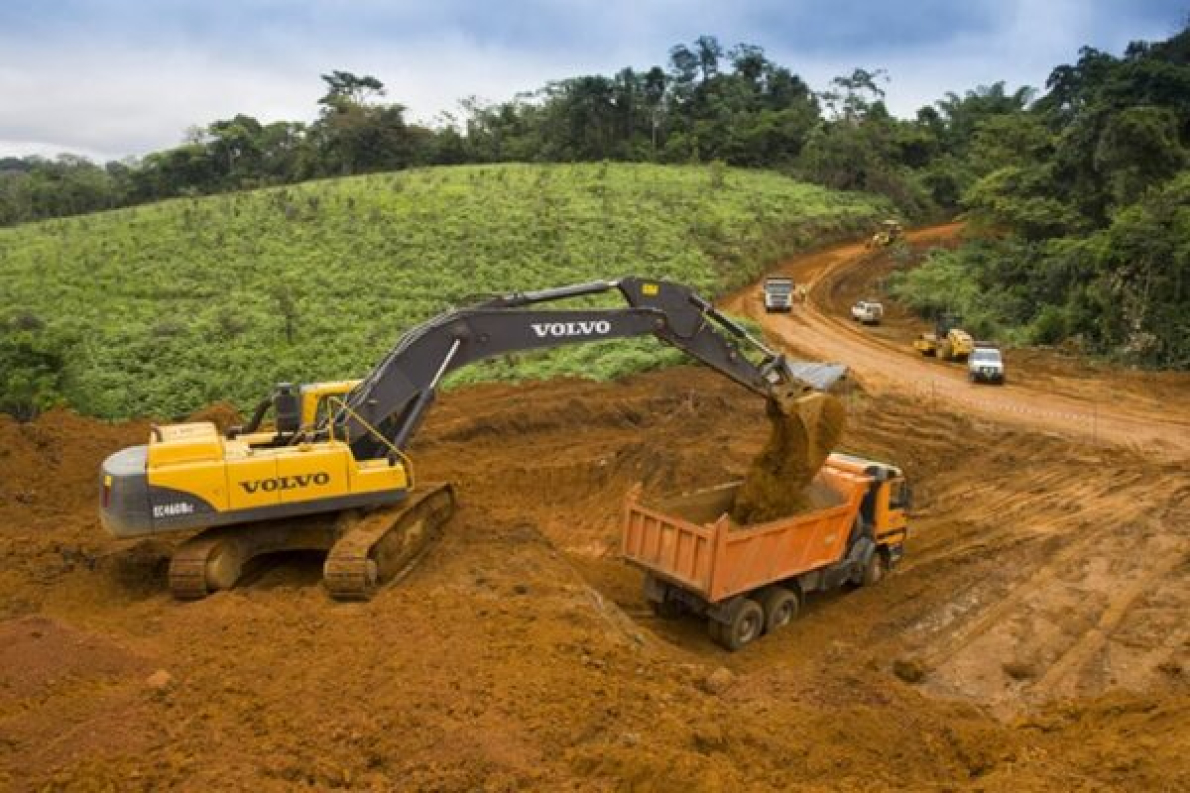 No Rep&uacute;blica do Congo, a Zanaga Iron Ore Company procura 2 mil milh&otilde;es de d&oacute;lares at&eacute; 2027 para uma mina de ferro.