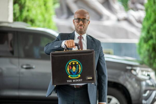 O Ruanda prev&ecirc; um or&ccedil;amento de 5,3 mil milh&otilde;es de d&oacute;lares para 2026/2027.