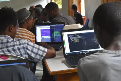africa-regista-o-crescimento-mais-rapido-no-numero-de-programadores-de-software-no-mundo-bcg
