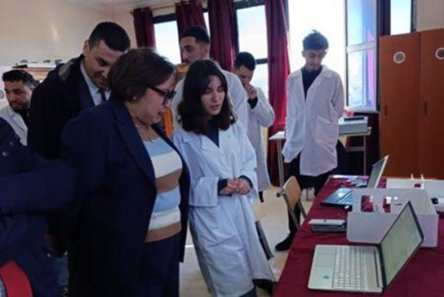 A Arg&eacute;lia inaugura um centro de excel&ecirc;ncia para formar mais talentos na &aacute;rea da eletr&oacute;nica