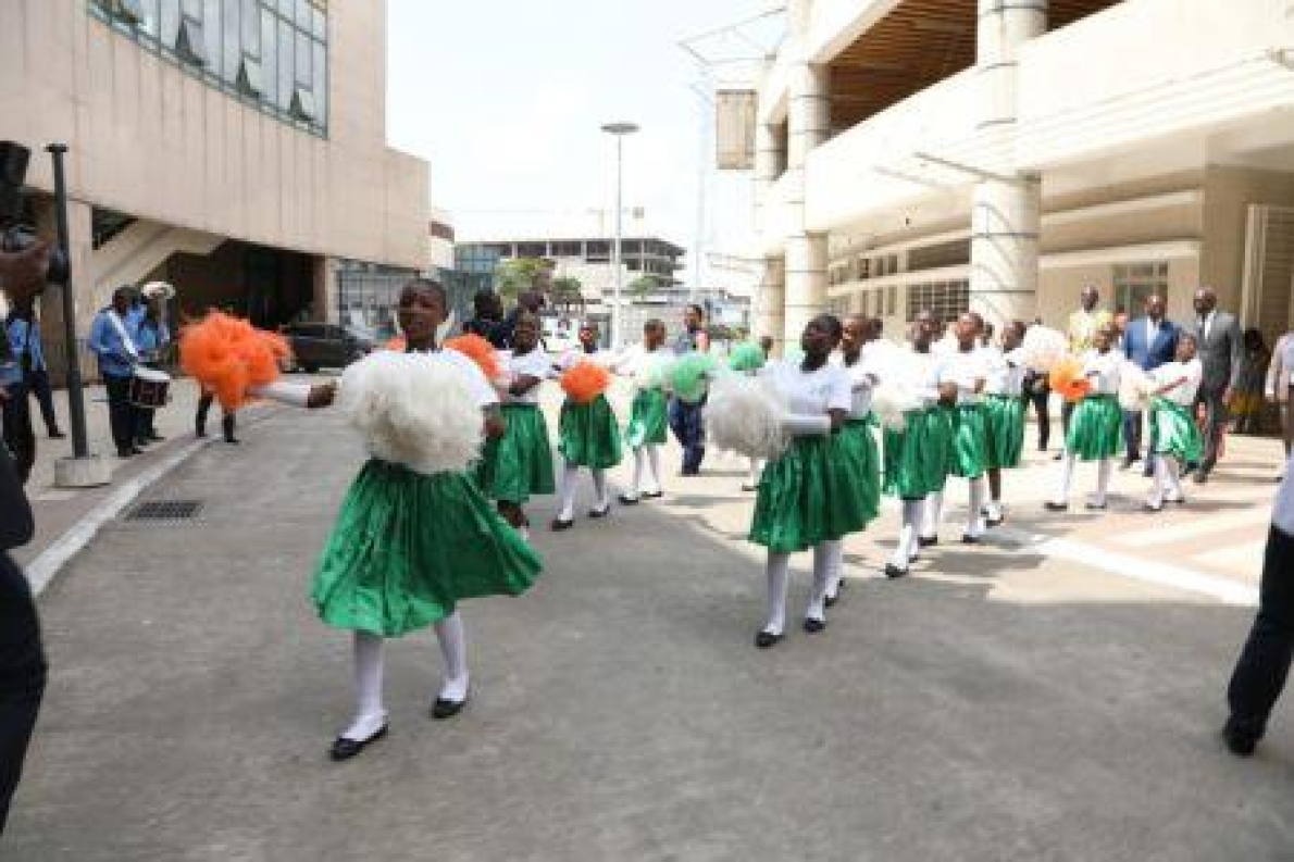 Costa do Marfim coloca a intelig&ecirc;ncia artificial no centro da orienta&ccedil;&atilde;o profissional para jovens