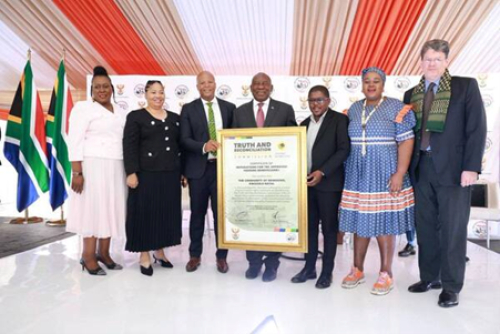 &Aacute;frica do Sul: lan&ccedil;amento do programa de repara&ccedil;&otilde;es para as v&iacute;timas do apartheid