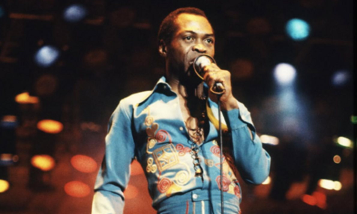 Fela Kuti: o m&iacute;tico e genial agitador por tr&aacute;s do Afrobeat