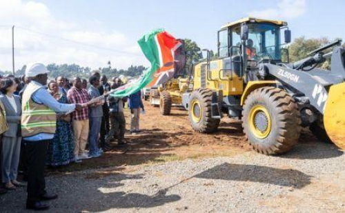 Qu&ecirc;nia: Projeto de infraestrutura rodovi&aacute;ria deve gerar 15.000 empregos