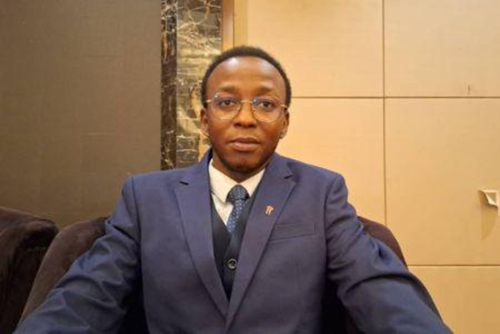 Na Guin&eacute;, uma em cada duas pessoas em idade ativa exerce uma atividade em 2025.