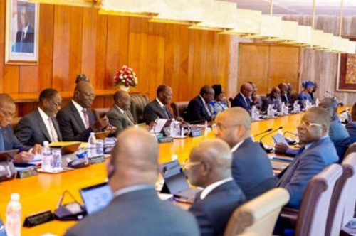 Costa do Marfim: lan&ccedil;amento de uma pol&iacute;tica minas-energia para transformar a economia at&eacute; 2040