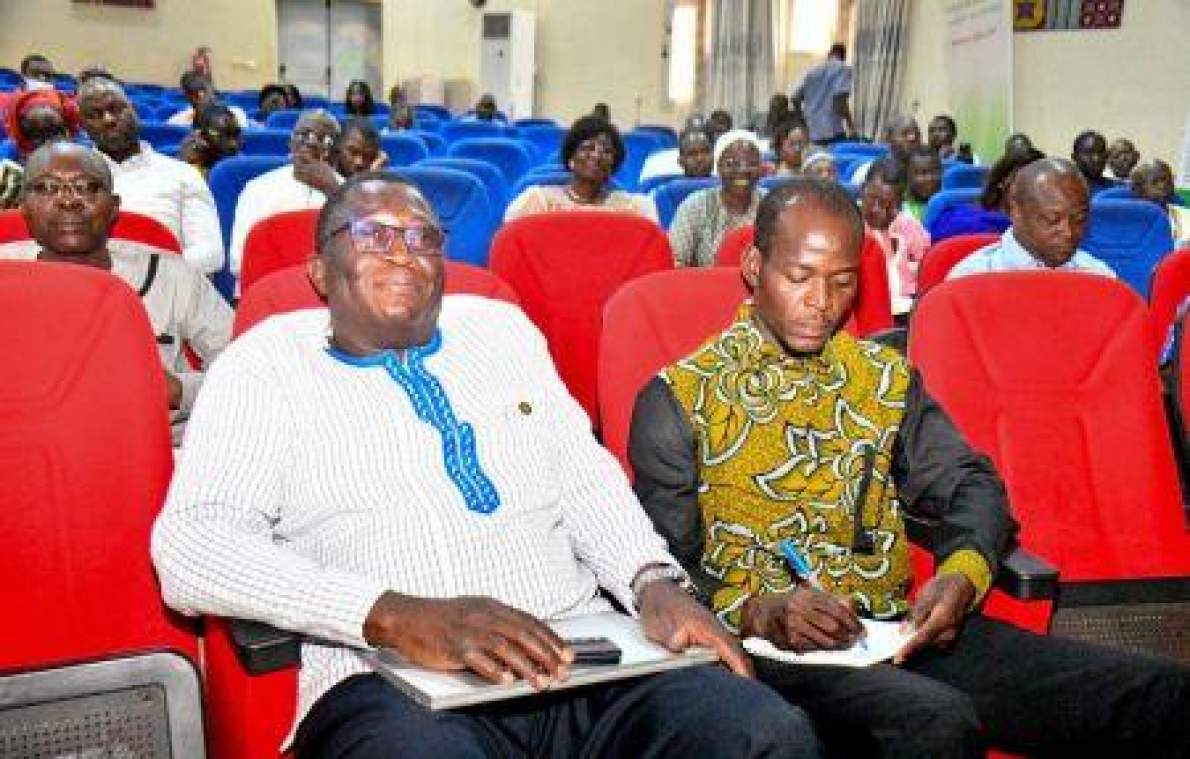 Burkina Faso: Exame nacional final estabelecido para estudantes de institui&ccedil;&otilde;es privadas