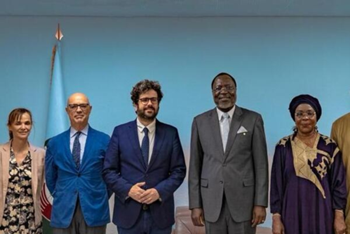 A Comunidade Econ&oacute;mica dos Estados da &Aacute;frica Ocidental e a Espanha assinam uma parceria de 19 milh&otilde;es de d&oacute;lares para a integra&ccedil;&atilde;o