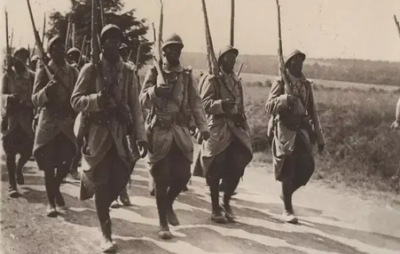 tirailleurs-uma-exposicao-que-reabilita-a-memoria-dos-soldados-africanos-esquecidos