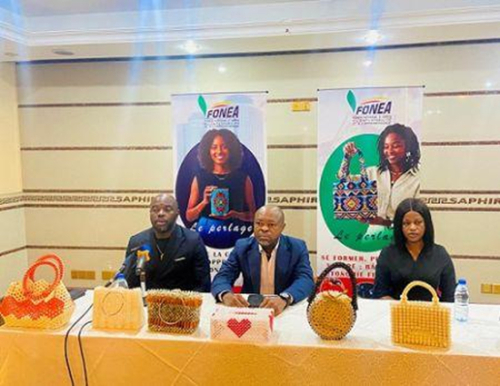 No Congo, o FONEA anuncia um programa para formar 3.000 jovens em trabalho com mi&ccedil;angas (perlagem).