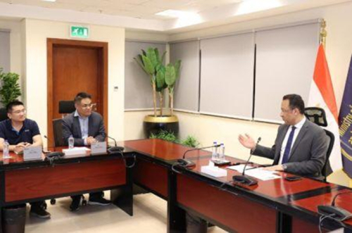 O chin&ecirc;s HONOR expande a sua f&aacute;brica no Egito para produzir 3 milh&otilde;es de smartphones por ano