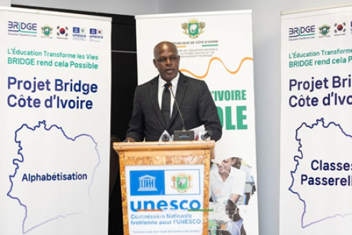 Alfabetiza&ccedil;&atilde;o e escolariza&ccedil;&atilde;o: a C&ocirc;te d&rsquo;Ivoire apoia-se na experi&ecirc;ncia da Coreia do Sul
