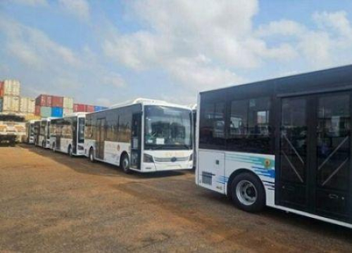 Mobilidade urbana: Gana refor&ccedil;a transporte p&uacute;blico com 100 novos autocarros
