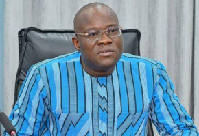 Burquina Faso quer agrupar suas participa&ccedil;&otilde;es banc&aacute;rias numa holding p&uacute;blica