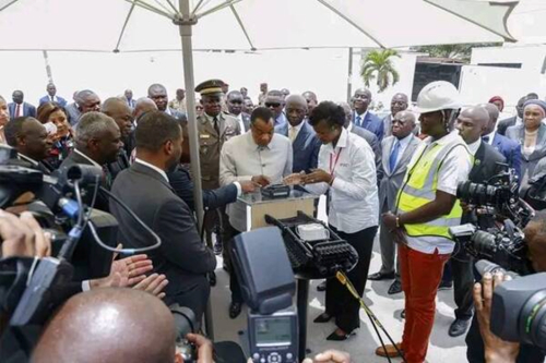 Congo refor&ccedil;a a sua conectividade com a entrada em funcionamento do segundo cabo submarino