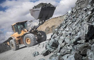 minerais-criticos-o-antigo-pais-mais-industrializado-de-africa-tambem-quer-impor-a-transformacao-local