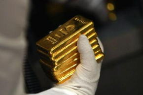 Por que o pre&ccedil;o do ouro ultrapassa pela primeira vez os 5 000 d&oacute;lares por on&ccedil;a?