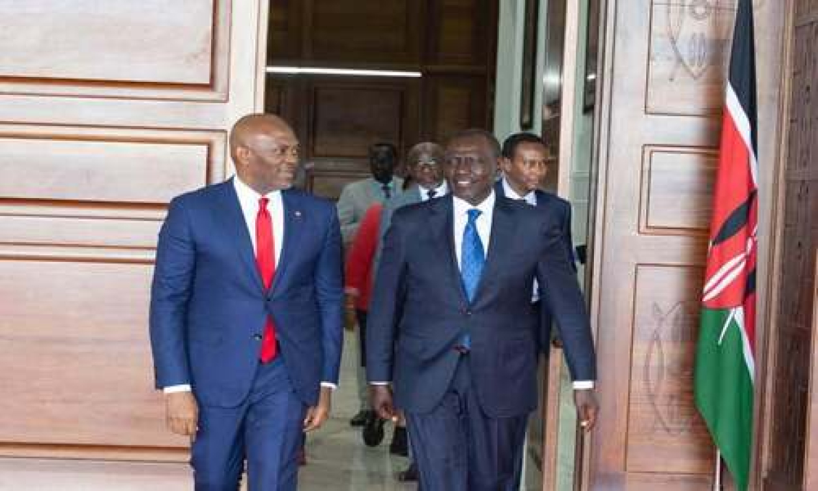 Qu&ecirc;nia: Tony Elumelu se compromete a investir 1 bilh&atilde;o de d&oacute;lares em infraestrutura