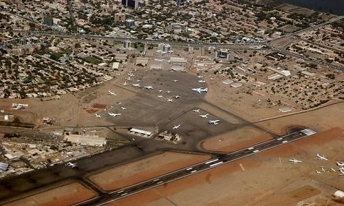 Ataques de drones geram preocupa&ccedil;&atilde;o sobre a retomada do tr&aacute;fego no Aeroporto de Cartum nesta quarta-feira