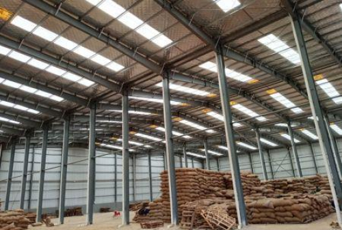 &laquo; Temos a melhor qualidade de caju em &Aacute;frica! &raquo; (Alfred Francis, Tanz&acirc;nia)