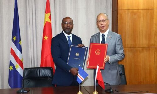 Cabo Verde e China assinam novos instrumentos de coopera&ccedil;&atilde;o econ&oacute;mica e t&eacute;cnica