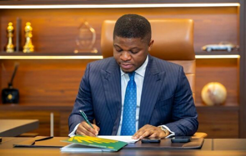 Gana: o GoldBod reivindica 10 mil milh&otilde;es de d&oacute;lares em receitas gra&ccedil;as ao ouro artesanal em 2025