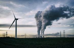 Apesar do recorde na produ&ccedil;&atilde;o de energias renov&aacute;veis, emiss&otilde;es de CO₂ aumentam