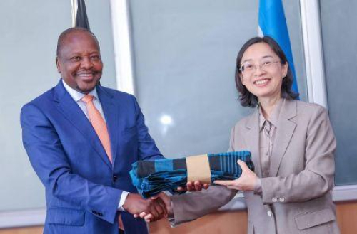 Qu&eacute;nia obt&eacute;m acesso ao mercado agr&iacute;cola chin&ecirc;s sem tarifas aduaneiras