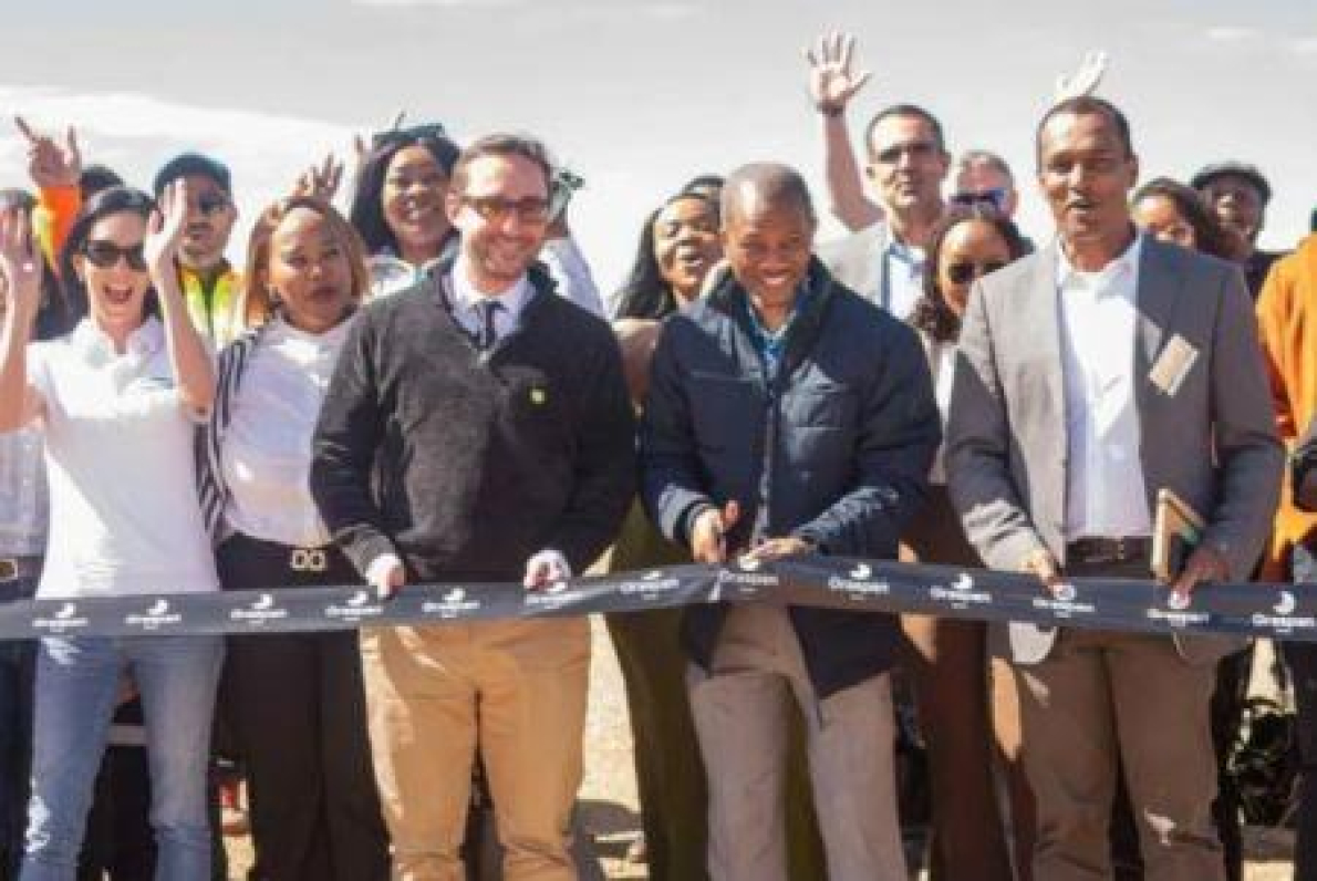 Do Cabo Setentrional &agrave; Z&acirc;mbia, a &Aacute;frica Austral acelera a sua transforma&ccedil;&atilde;o solar.