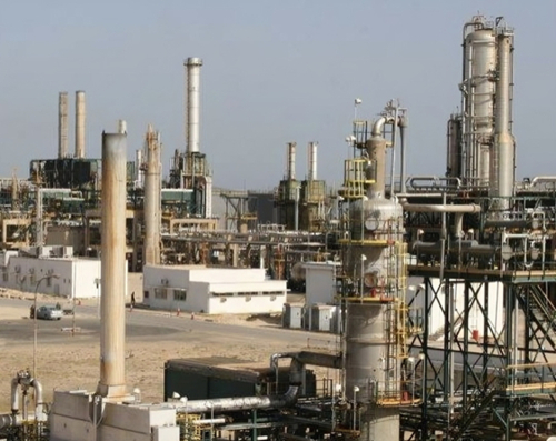 Petr&oacute;leo: a L&iacute;bia retoma a sua principal refinaria ap&oacute;s dois dias de paragem