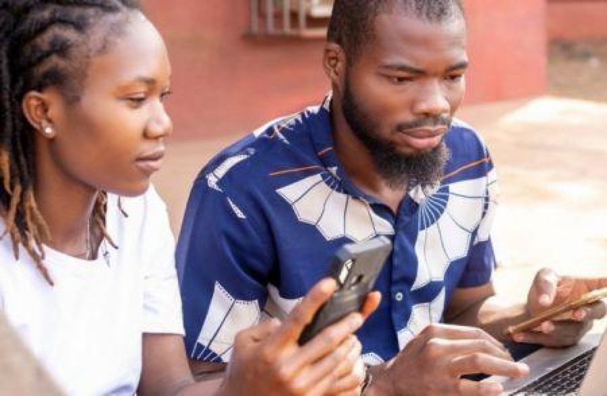Na &Aacute;frica, 3 em cada 4 usu&aacute;rios de telefonia m&oacute;vel estar&atilde;o conectados &agrave; 4G ou &agrave; 5G at&eacute; 2030, segundo a GSMA